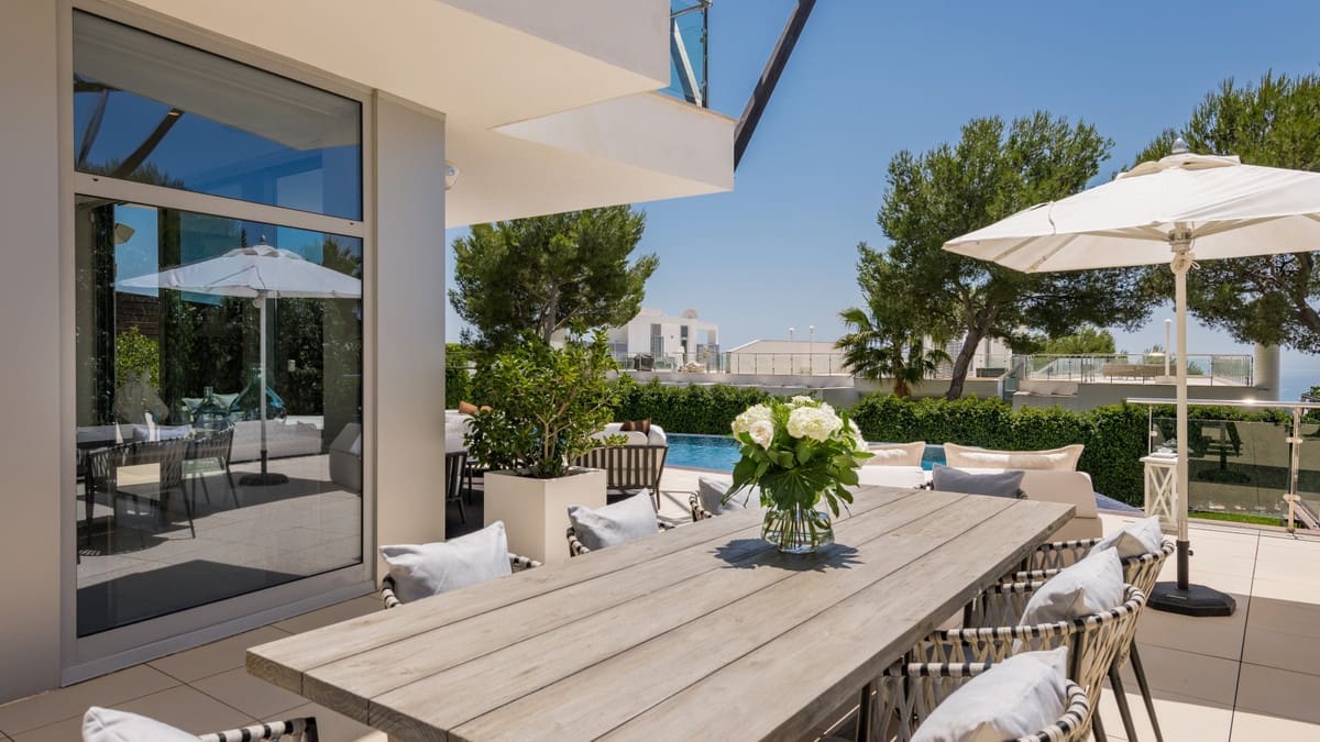 4 soverom Kjedet enebolig til salgs i Marbella med svømmebasseng garasje - € 3 000 000 (Ref: 9628078)