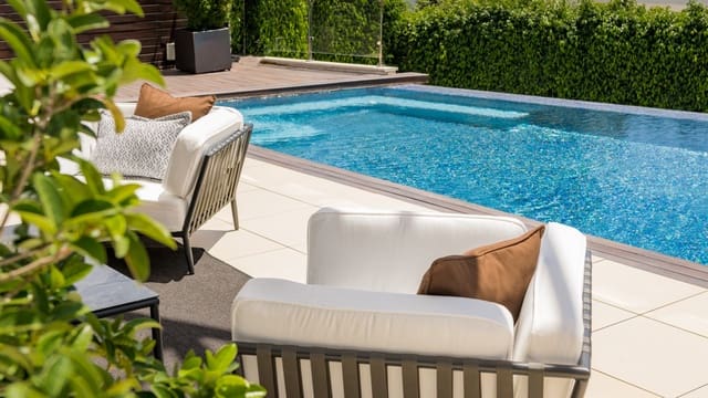 Pareado de 4 habitaciones en Marbella en venta con piscina garaje - 3.000.000 € (Ref: 9628078)