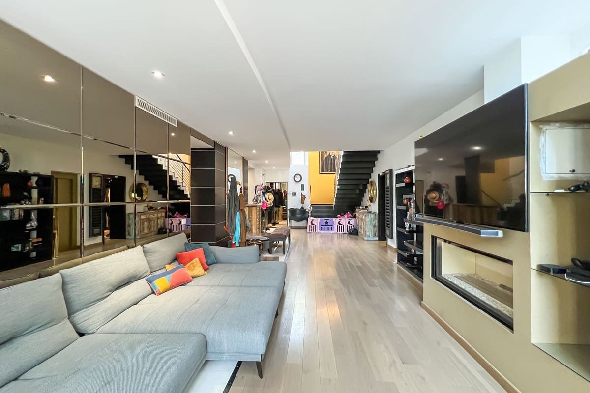 4 makuuhuone Paritalo myytävänä paikassa Marbella mukana uima-altaan 
autotalli - 3 000 000 € (Ref: 9628078)