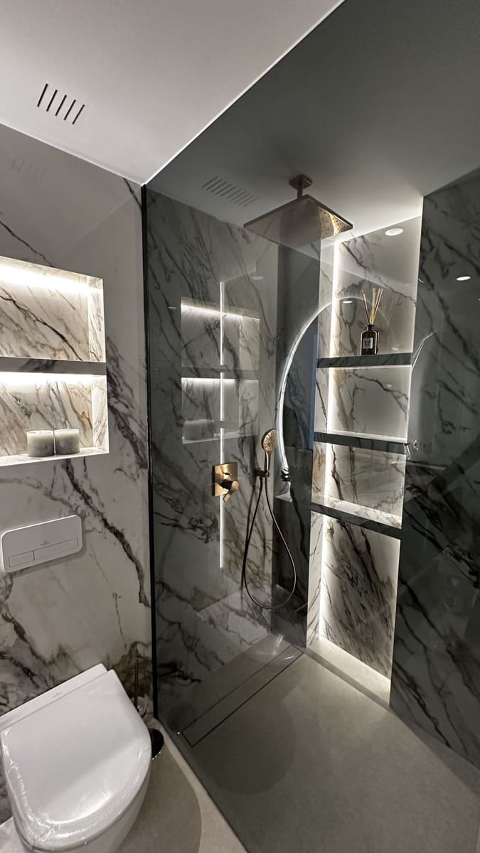 3 soverom Leilighet til salgs i Los Monteros med svømmebasseng garasje - € 2 250 000 (Ref: 9628079)