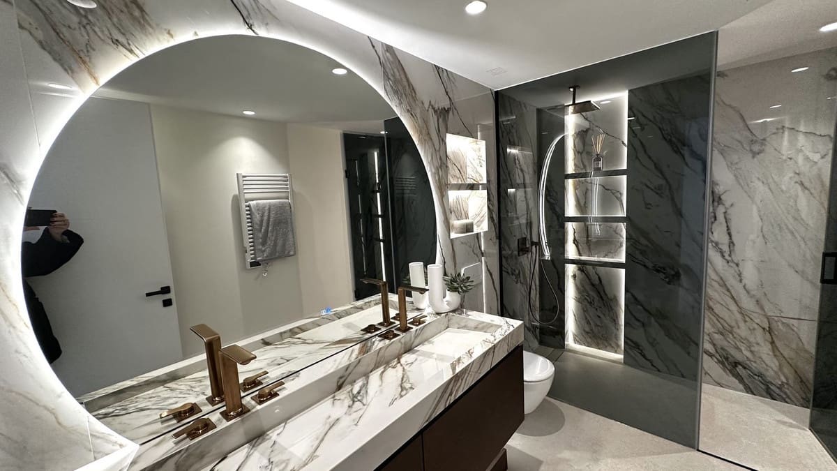 3 soverom Leilighet til salgs i Los Monteros med svømmebasseng garasje - € 2 250 000 (Ref: 9628079)