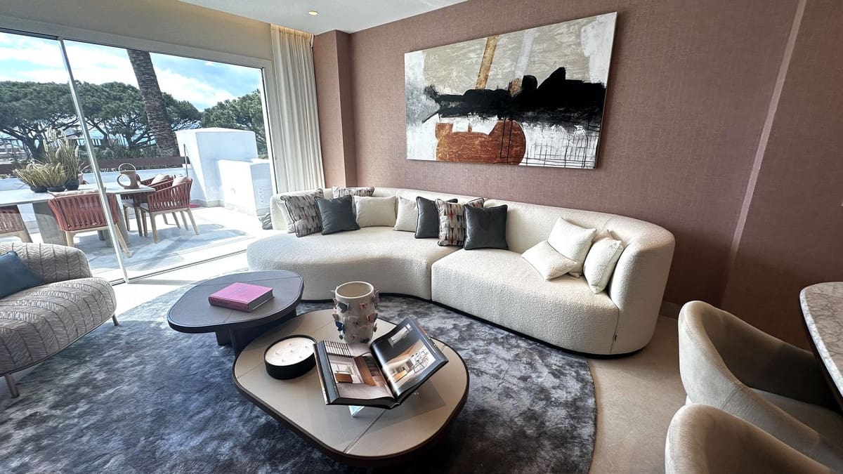 3 soverom Leilighet til salgs i Los Monteros med svømmebasseng garasje - € 2 250 000 (Ref: 9628079)