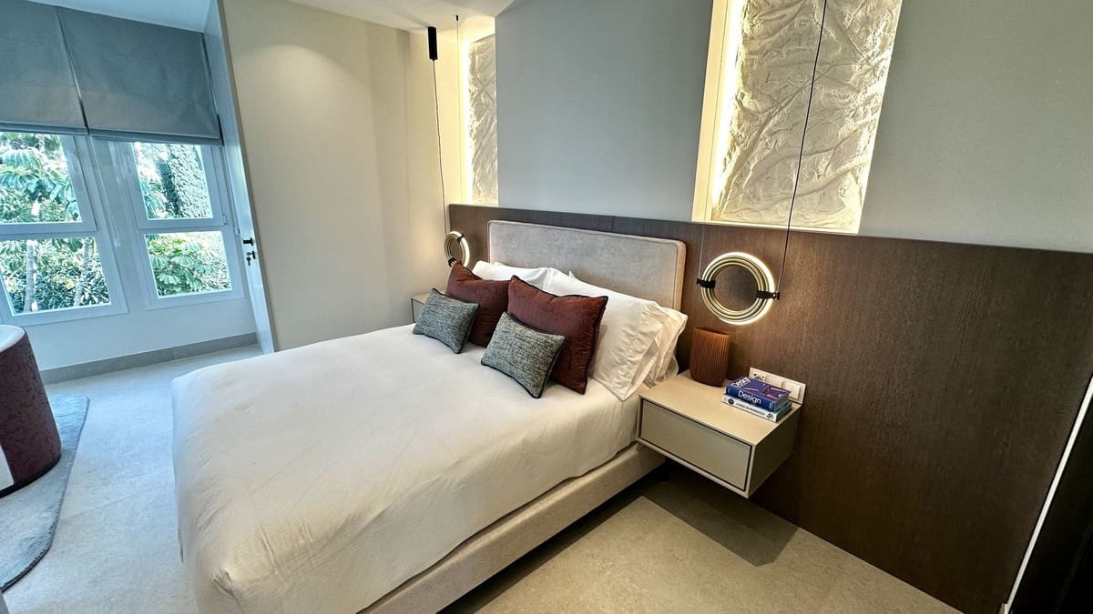 3 soverom Leilighet til salgs i Los Monteros med svømmebasseng garasje - € 2 250 000 (Ref: 9628079)