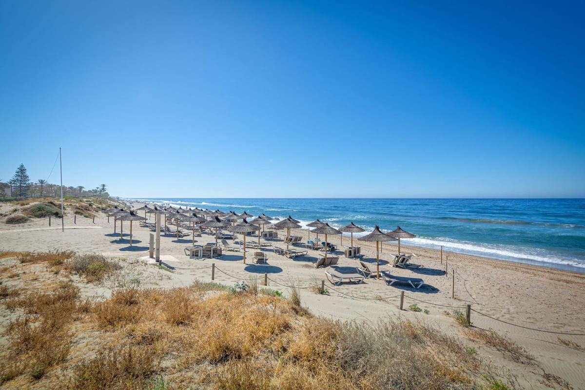 3 Zimmer Apartment zu verkaufen in Los Monteros mit Pool Garage - 2.450.000 € (Ref: 9628079)