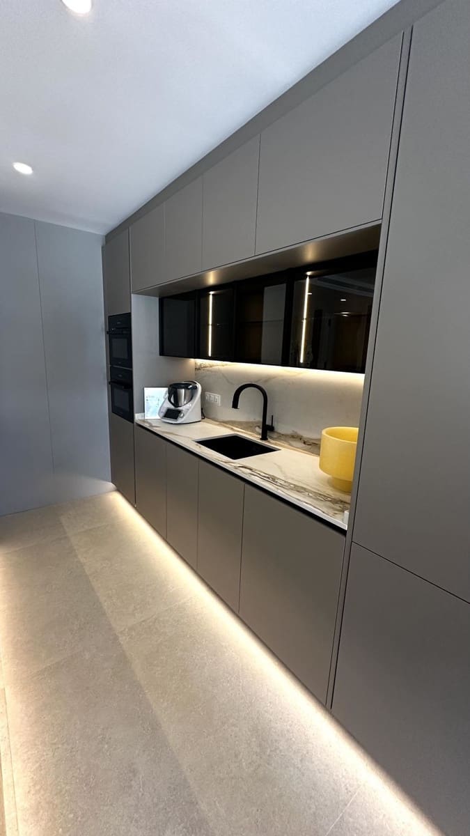 3 Zimmer Apartment zu verkaufen in Los Monteros mit Pool Garage - 2.450.000 € (Ref: 9628079)