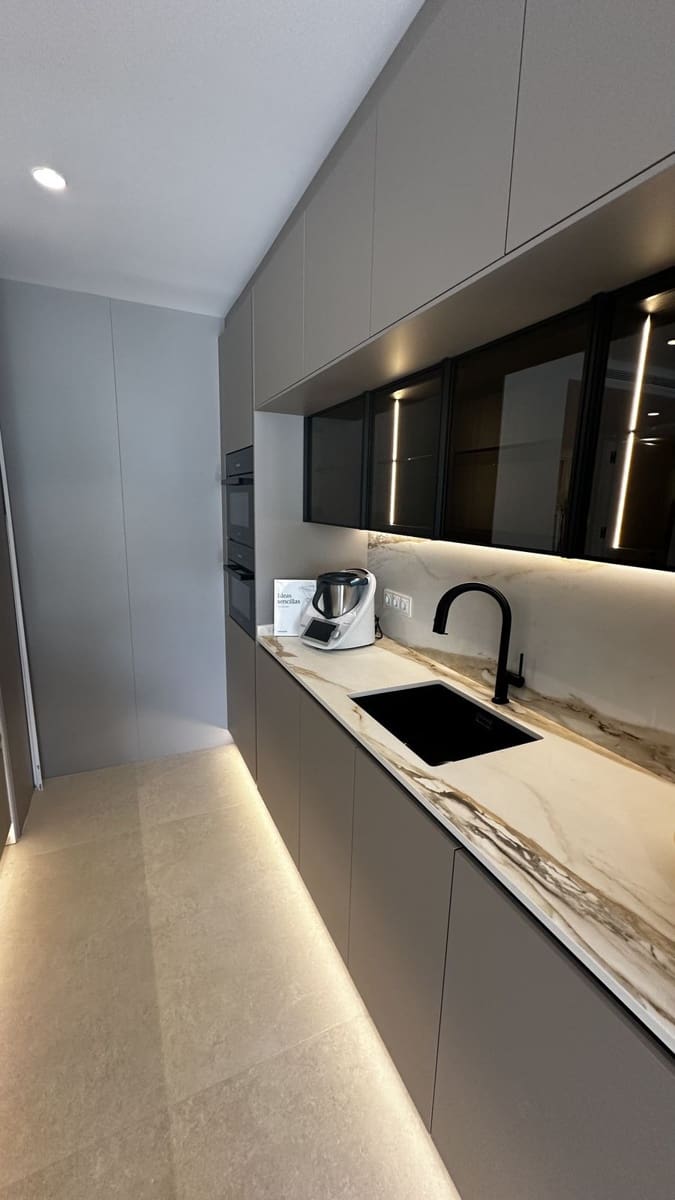 3 Zimmer Apartment zu verkaufen in Los Monteros mit Pool Garage - 2.450.000 € (Ref: 9628079)