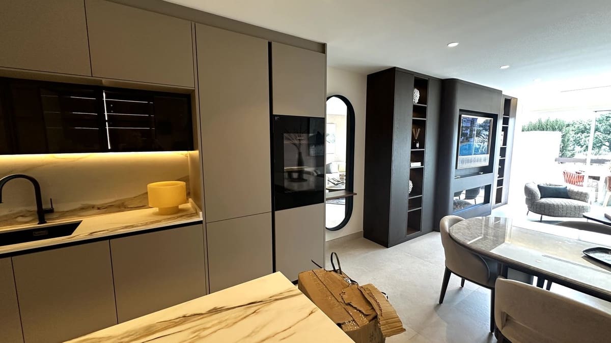 3 Zimmer Apartment zu verkaufen in Los Monteros mit Pool Garage - 2.450.000 € (Ref: 9628079)