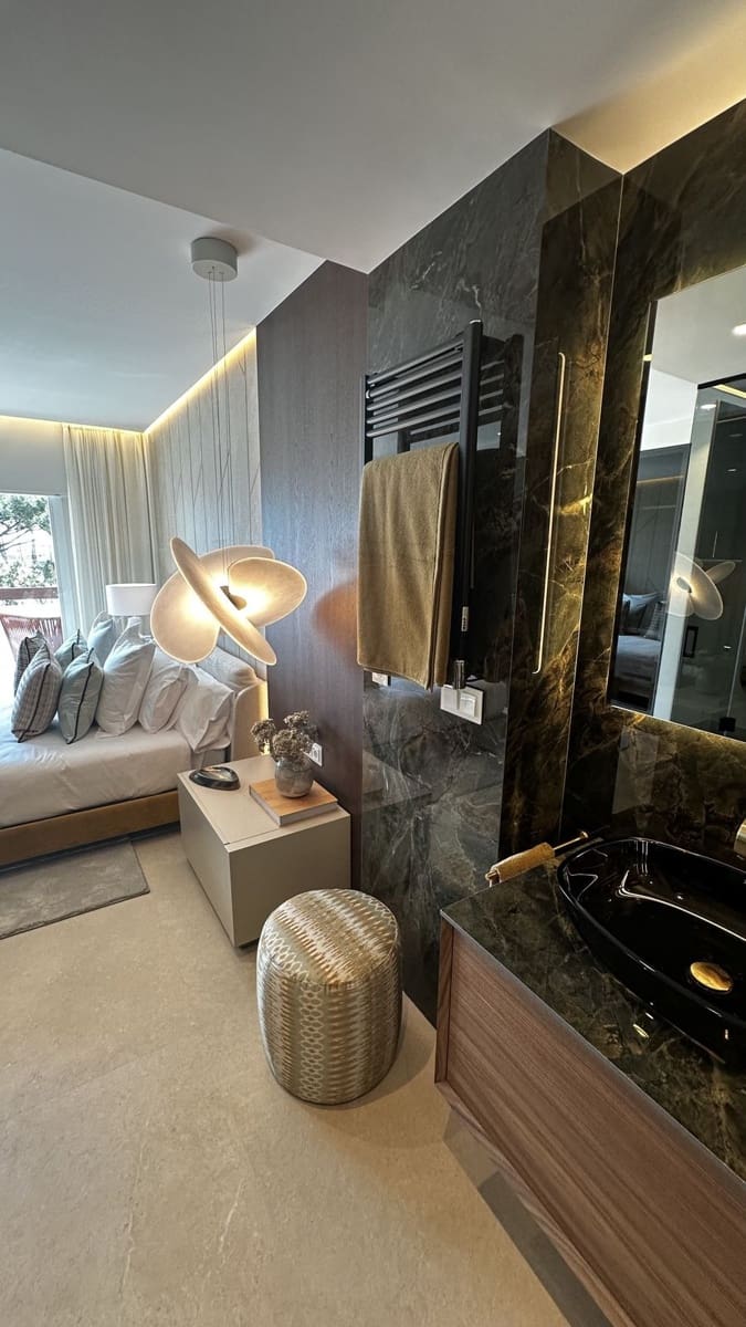 3 Zimmer Apartment zu verkaufen in Los Monteros mit Pool Garage - 2.450.000 € (Ref: 9628079)