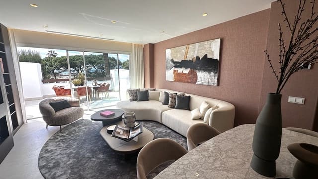 3 chambre Appartement à vendre à Los Monteros, Marbella avec piscine garage - 2 450 000 € (Ref: 9628079)