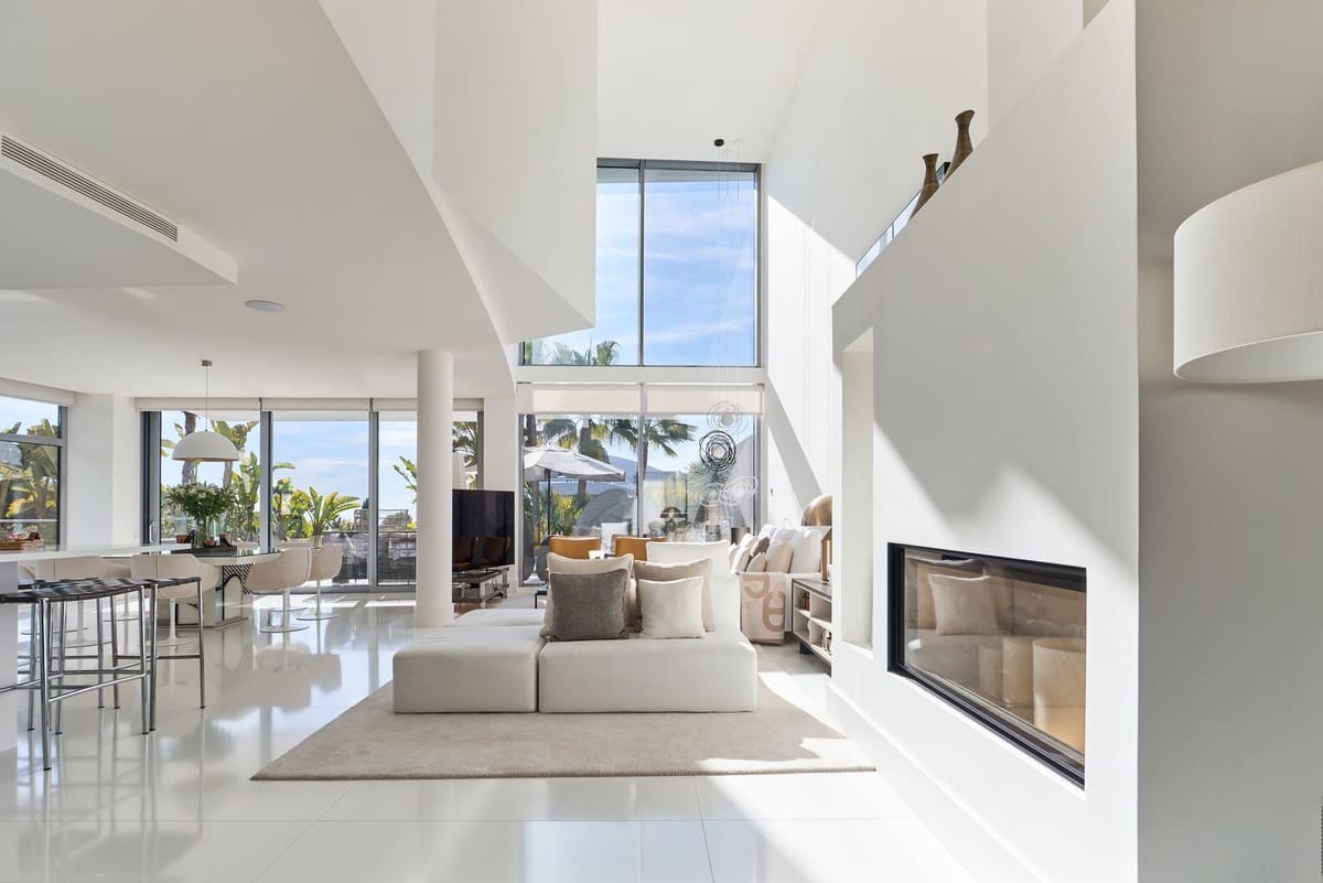 4 soverom Kjedet enebolig til salgs i Marbella med svømmebasseng garasje - € 3 950 000 (Ref: 9628080)