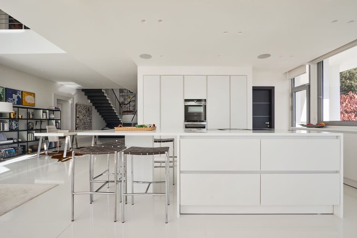 4 soverom Kjedet enebolig til salgs i Marbella med svømmebasseng garasje - € 3 950 000 (Ref: 9628080)