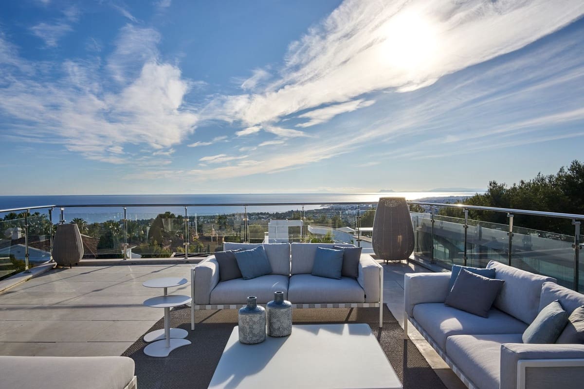 4 soverom Kjedet enebolig til salgs i Marbella med svømmebasseng garasje - € 3 950 000 (Ref: 9628080)