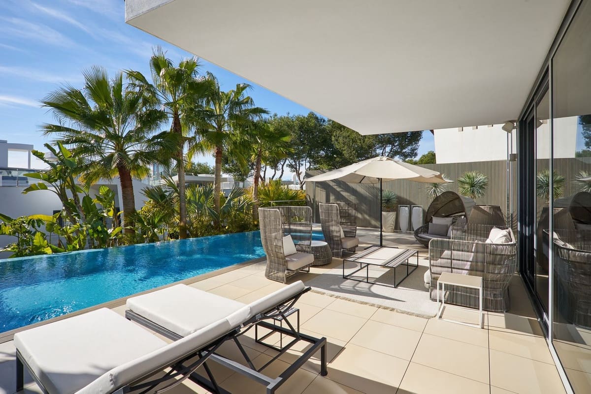 4 soverom Kjedet enebolig til salgs i Marbella med svømmebasseng garasje - € 3 950 000 (Ref: 9628080)