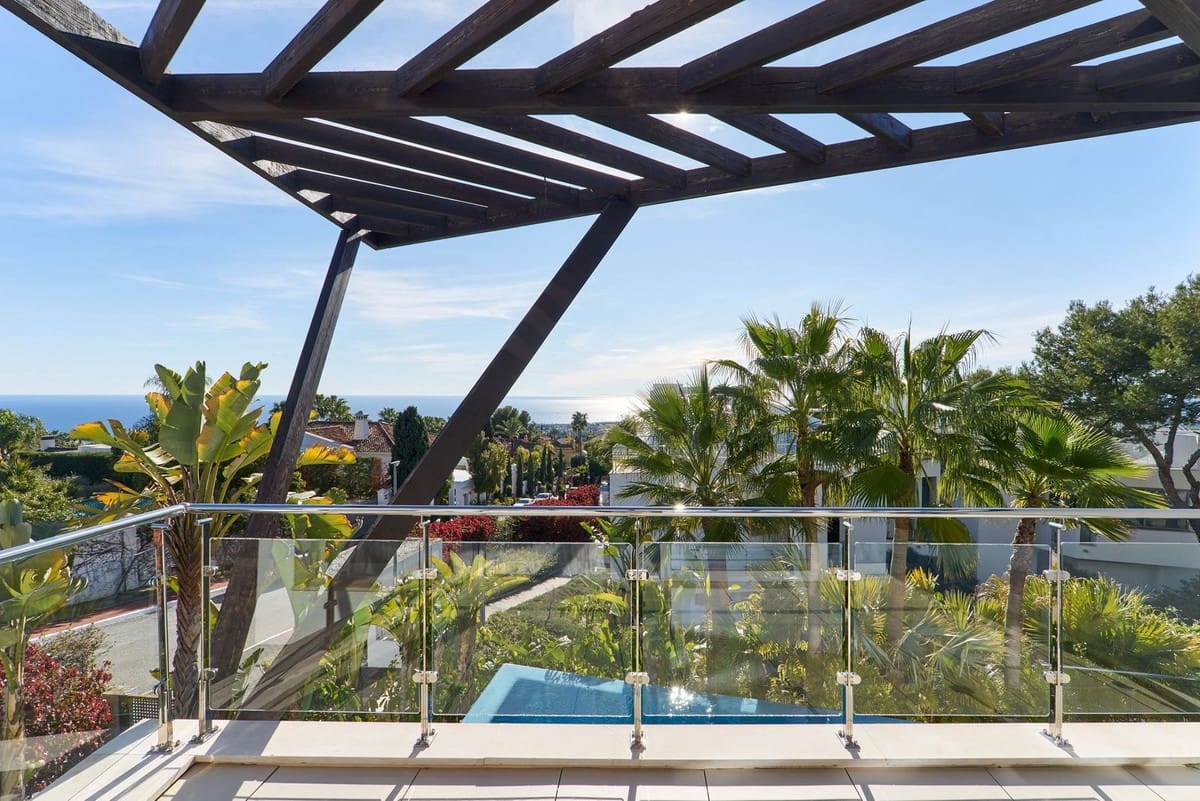 4 soverom Kjedet enebolig til salgs i Marbella med svømmebasseng garasje - € 3 950 000 (Ref: 9628080)