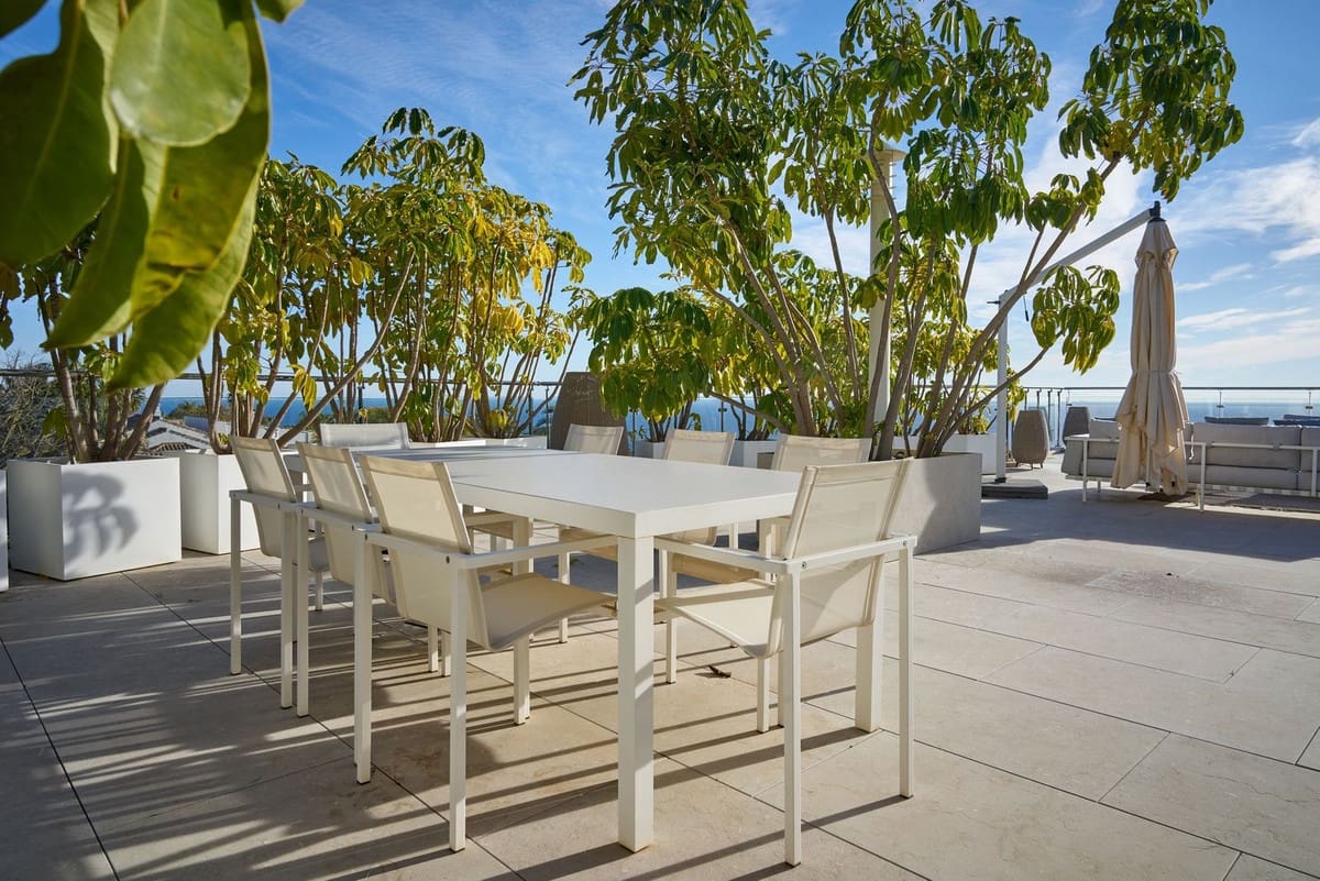 4 soverom Kjedet enebolig til salgs i Marbella med svømmebasseng garasje - € 3 950 000 (Ref: 9628080)