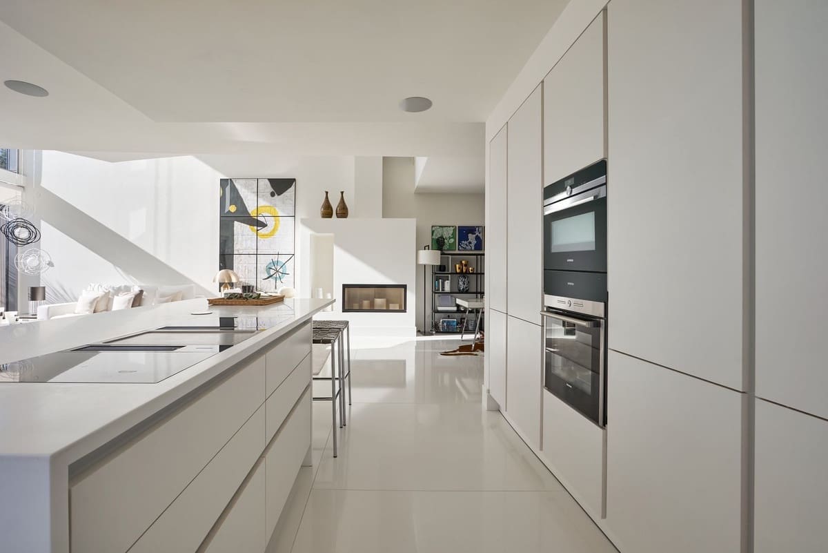 4 bedroom Semi-detached Villa for sale in Marbella with pool garage - € 3,950,000 (Ref: 9628080)