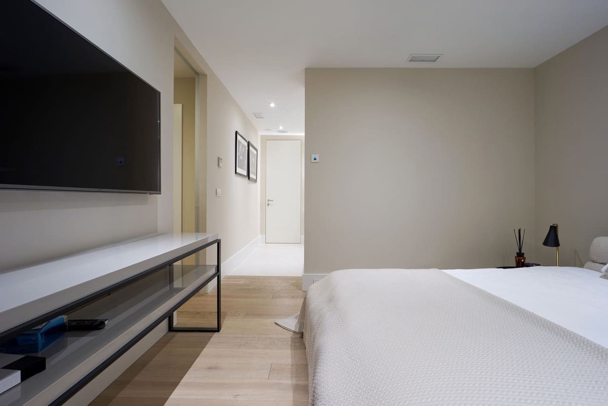 4 bedroom Semi-detached Villa for sale in Marbella with pool garage - € 3,950,000 (Ref: 9628080)