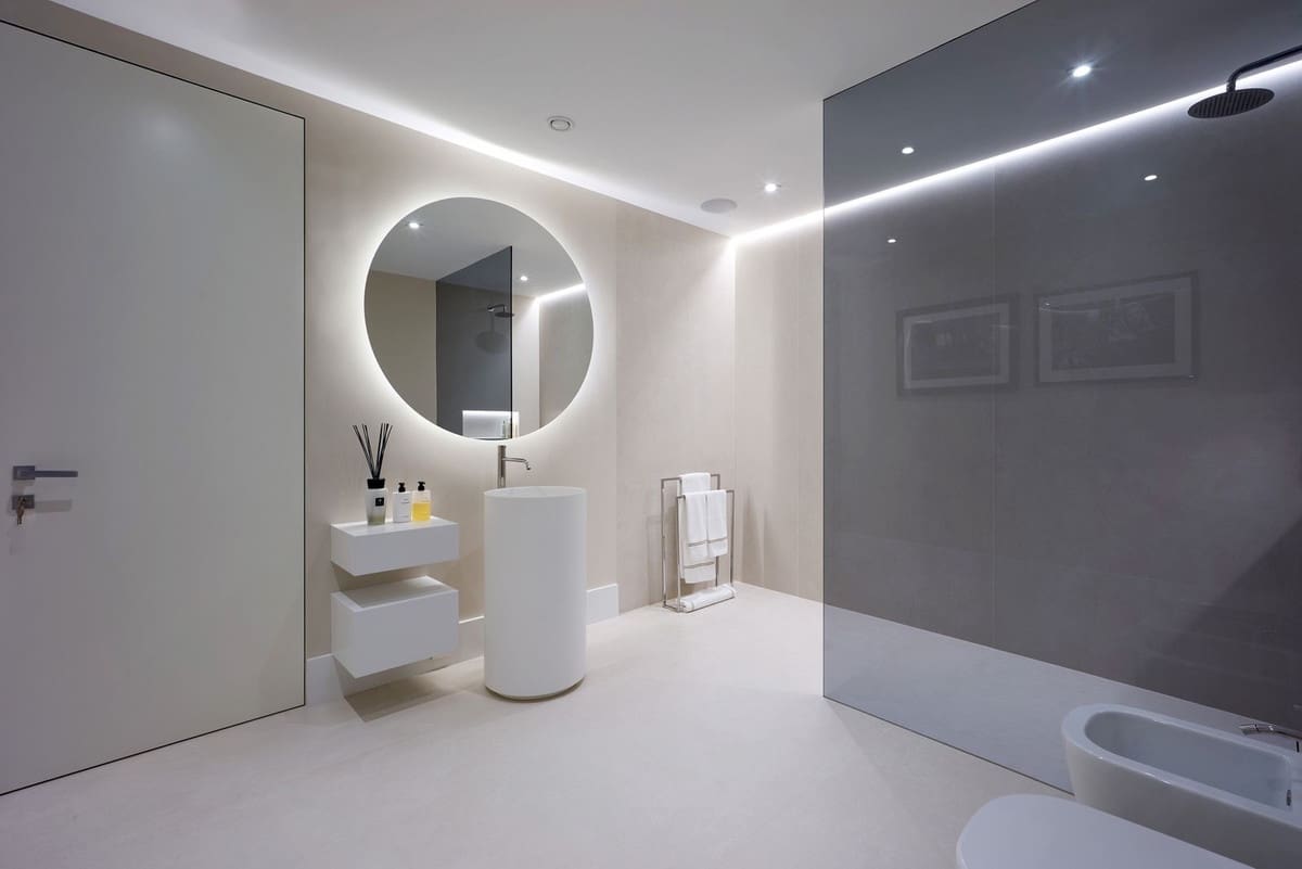 4 bedroom Semi-detached Villa for sale in Marbella with pool garage - € 3,950,000 (Ref: 9628080)