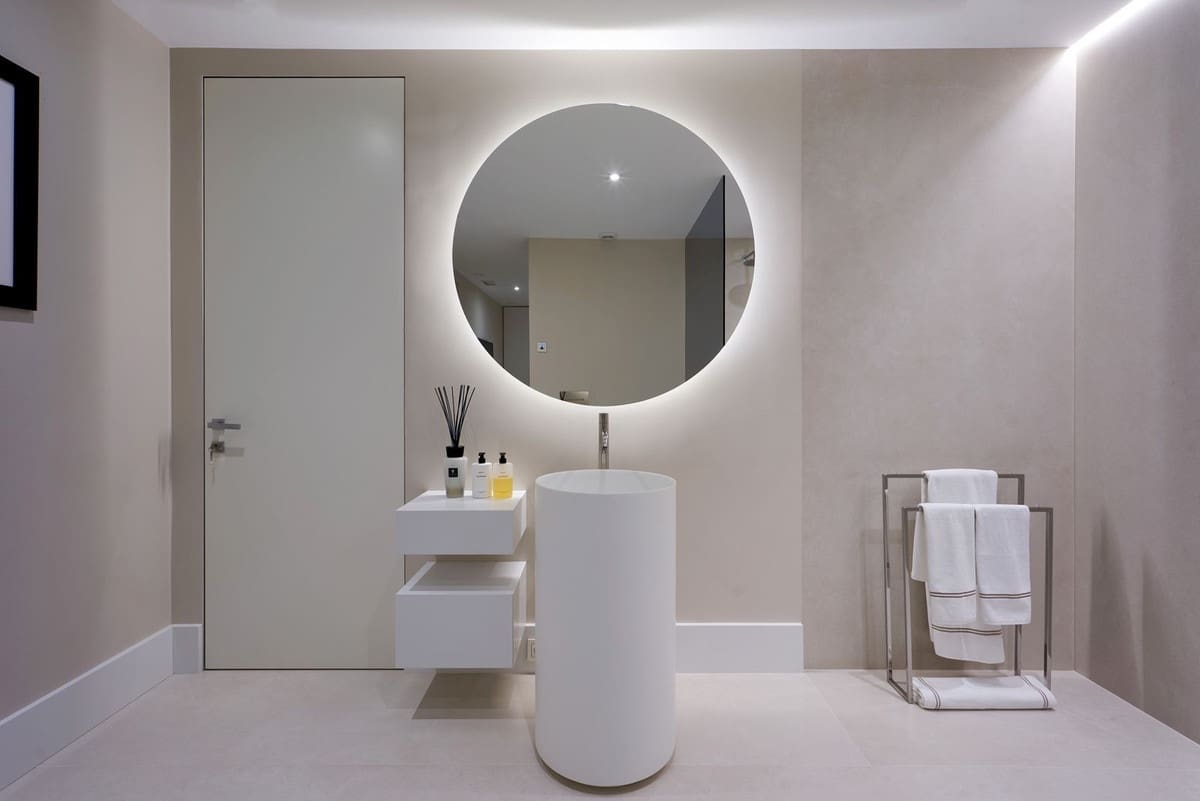 4 bedroom Semi-detached Villa for sale in Marbella with pool garage - € 3,950,000 (Ref: 9628080)