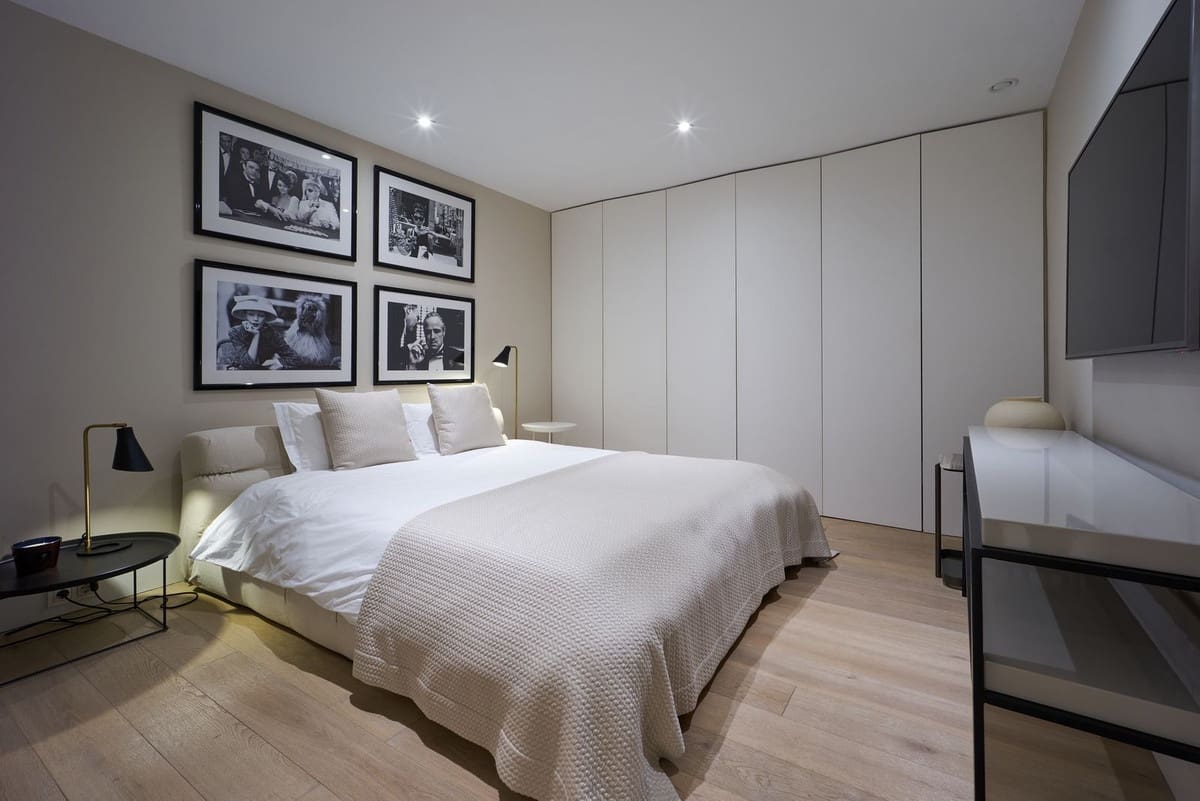 4 bedroom Semi-detached Villa for sale in Marbella with pool garage - € 3,950,000 (Ref: 9628080)