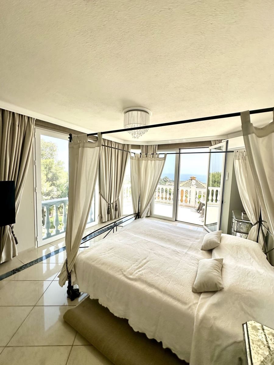 6 slaapkamer Villa te koop in Marbella met zwembad garage - € 2.290.000 (Ref: 9628082)