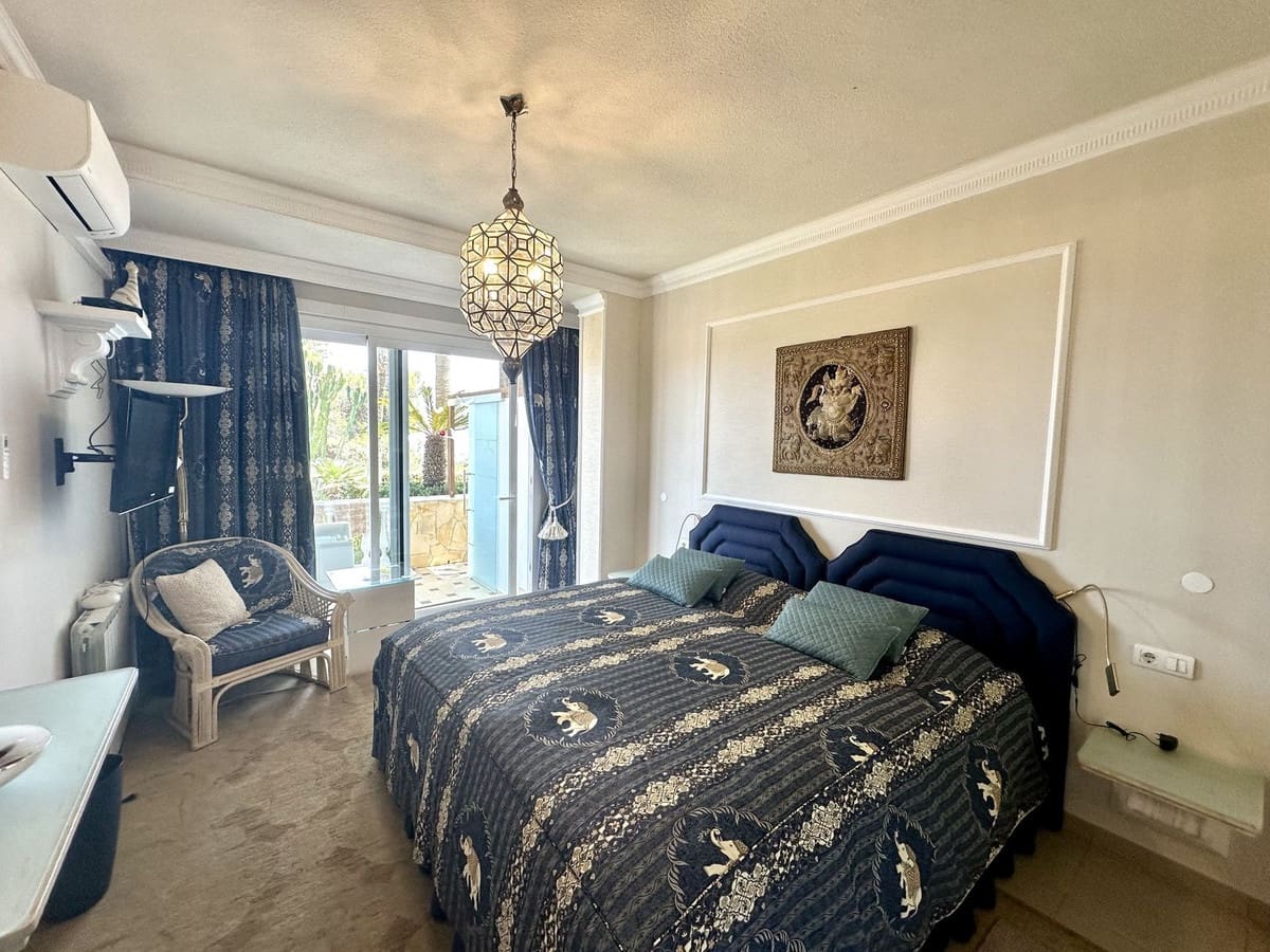 6 slaapkamer Villa te koop in Marbella met zwembad garage - € 2.290.000 (Ref: 9628082)