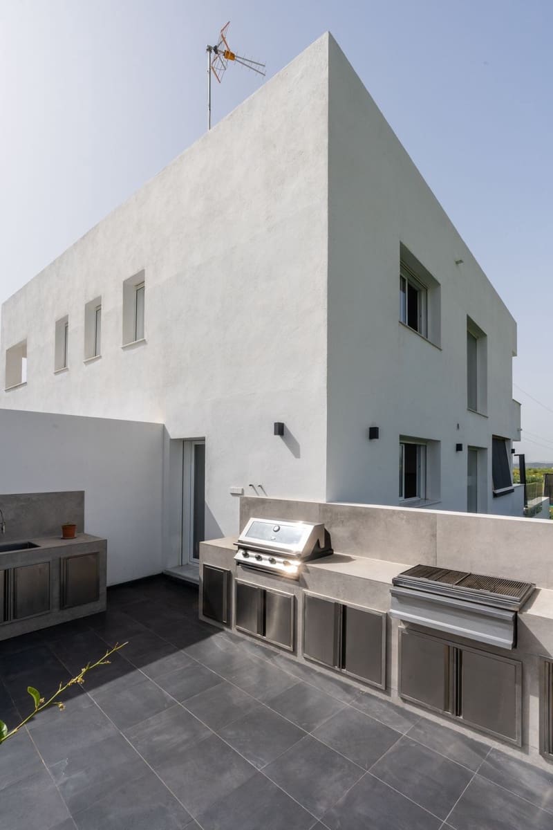 3 sypialnia Willa na sprzedaż w Estepona z basenem garażem - 2 200 000 € (Ref: 9628083)