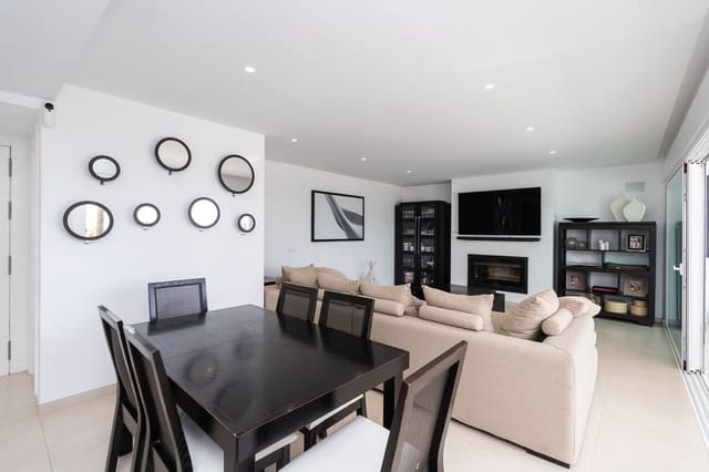 3 sypialnia Willa na sprzedaż w Seghers, Estepona z basenem garażem - 2 200 000 € (Ref: 9628083)