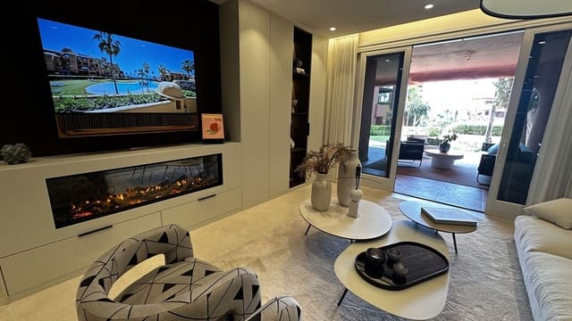 Apartamento de 3 habitaciones en Estepona en venta con piscina garaje - 1.825.000 € (Ref: 9628084)