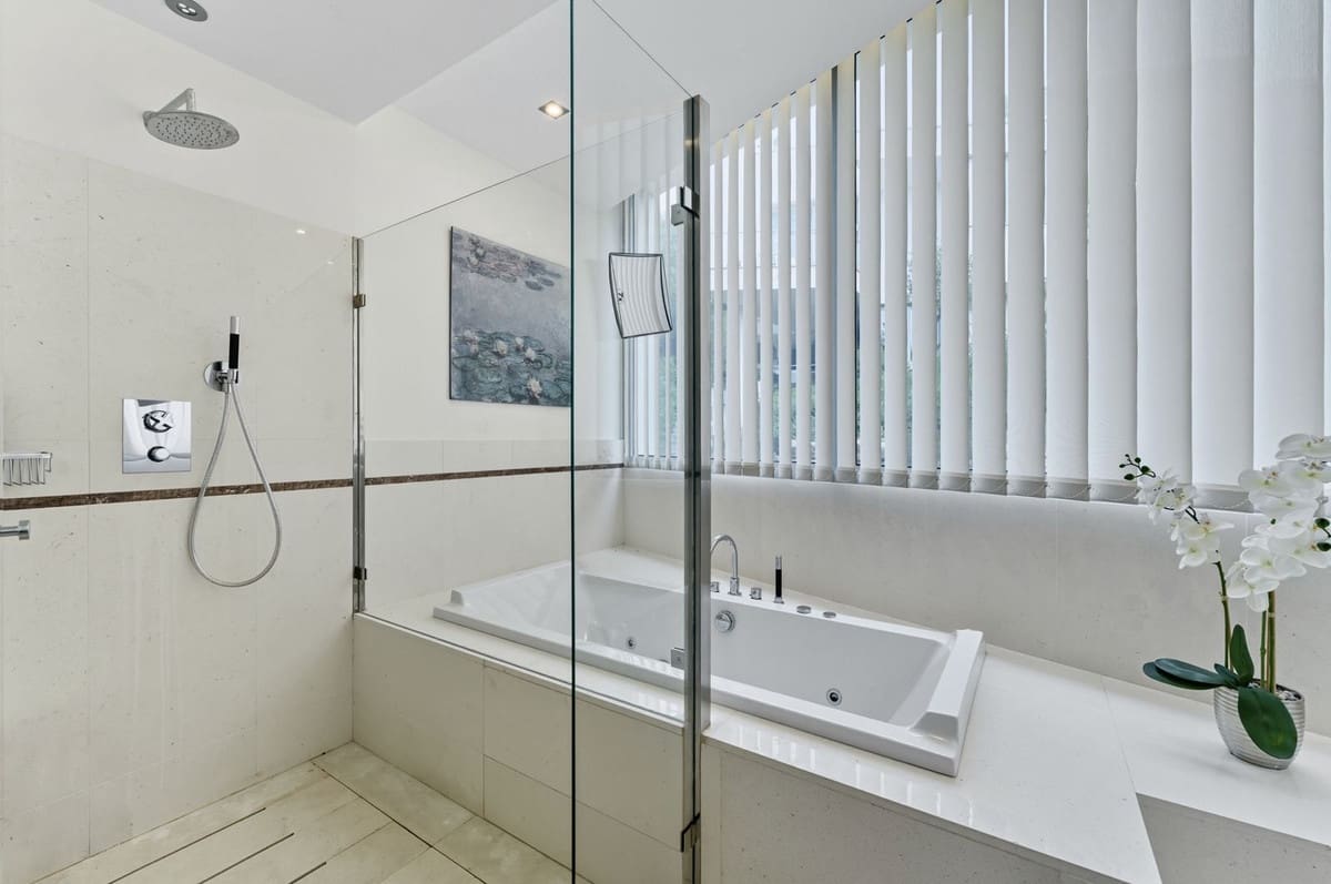 2 sovrum Hus till salu i Marbella med pool garage - 1 417 500 € (Ref: 9628086)