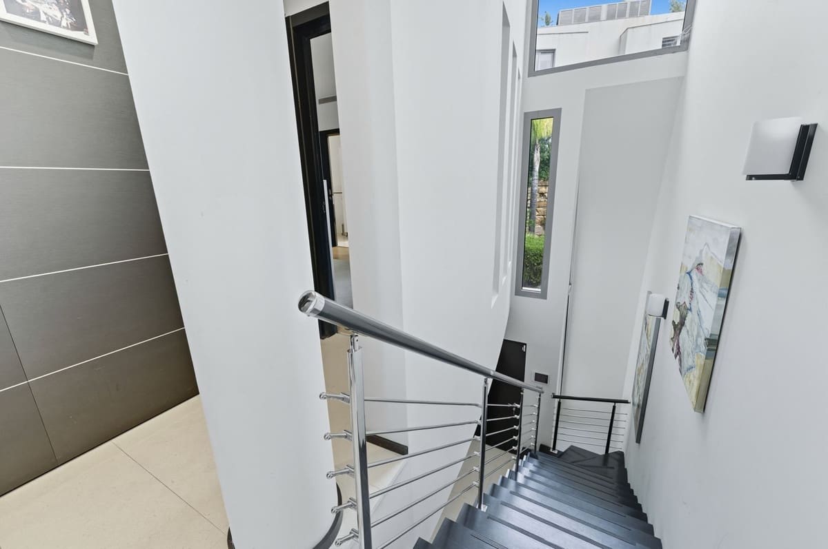 2 sypialnia Dom na sprzedaż w Marbella z basenem garażem - 1 417 500 € (Ref: 9628086)