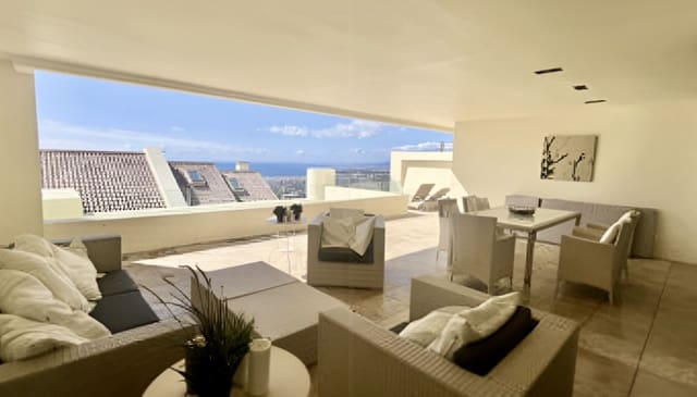 2 bedroom Apartment for sale in Los Monteros, Marbella with pool garage - € 610,000 (Ref: 9628088)