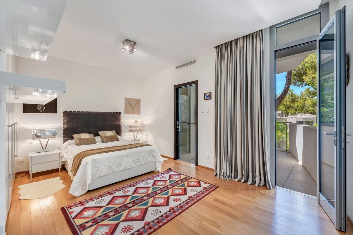 2 chambre Villa/Maison Semi-Mitoyenne à vendre à Marbella avec piscine garage - 1 550 000 € (Ref: 9628090)