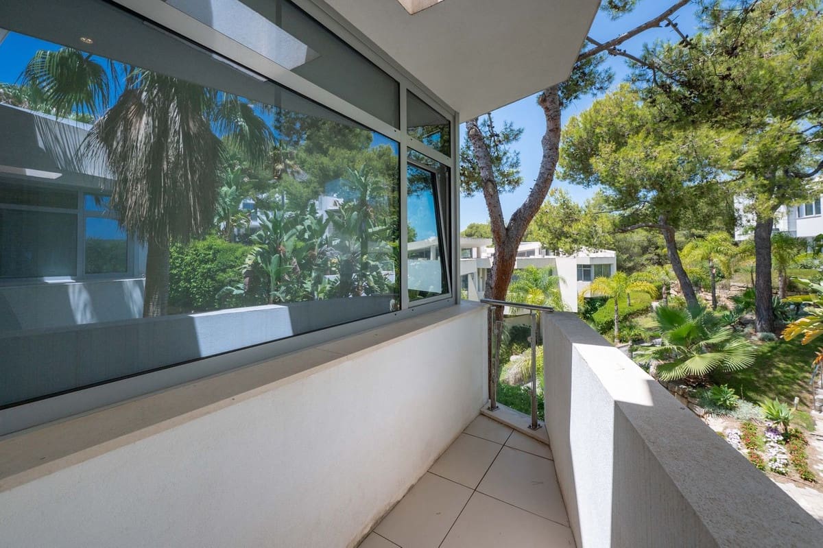 Villa/Maison Semi-Mitoyenne de 2 chambres de location de vacances à Marbella avec piscine garage - 6 500 € (Ref: 9628091)