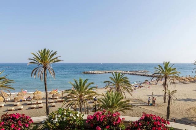 3 soverom Leilighet til salgs i Puerto Banus, Marbella med svømmebasseng garasje - € 5 100 000 (Ref: 9650596)