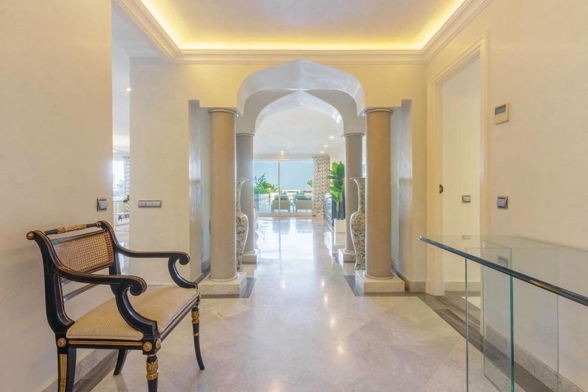 3 soverom Leilighet til salgs i Puerto Banus med svømmebasseng garasje - € 5 100 000 (Ref: 9650596)