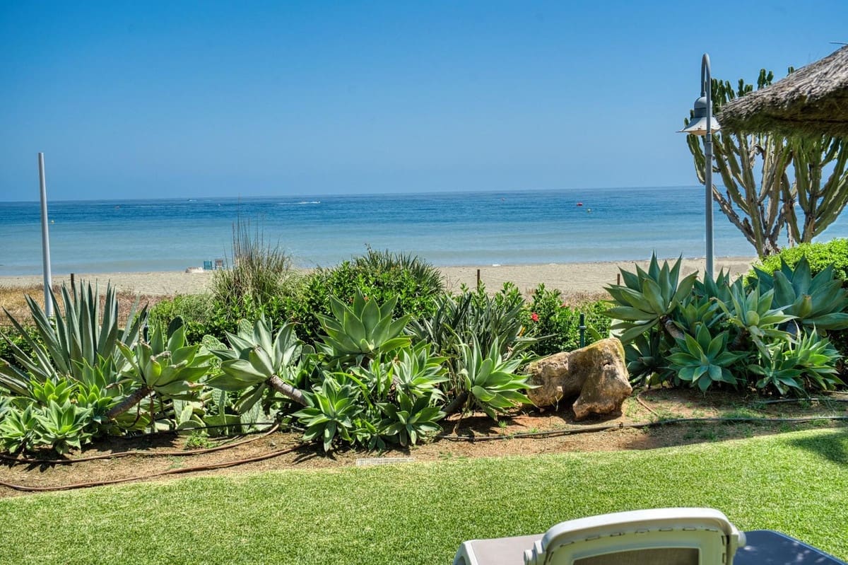 2 bedroom Apartment for sale in Costalita with pool garage - € 1,490,000 (Ref: 9672083)