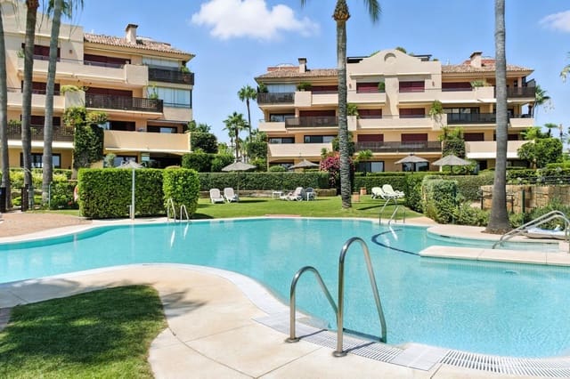 2 chambre Appartement à vendre à Costalita, Estepona avec piscine garage - 1 490 000 € (Ref: 9672083)