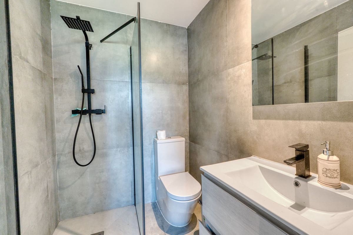 4 bedroom Villa for sale in Istan - € 1,490,000 (Ref: 9681428)