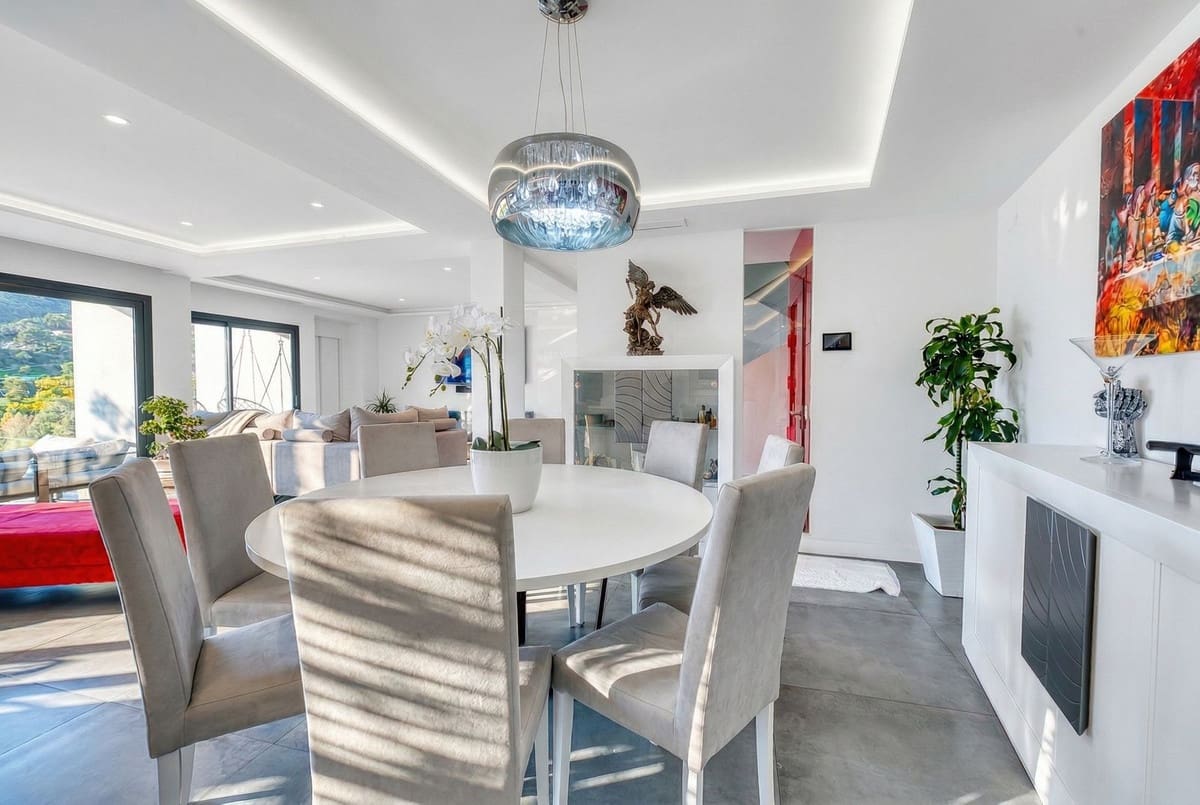 4 bedroom Villa for sale in Istan - € 1,490,000 (Ref: 9681428)