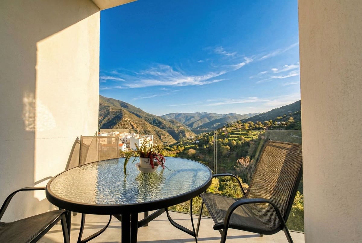 4 bedroom Villa for sale in Istan - € 1,490,000 (Ref: 9681428)