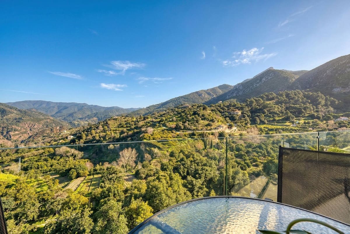 4 bedroom Villa for sale in Istan - € 1,490,000 (Ref: 9681428)