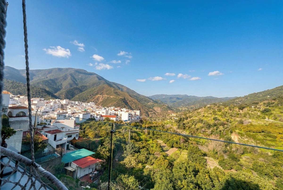 4 bedroom Villa for sale in Istan - € 1,490,000 (Ref: 9681428)