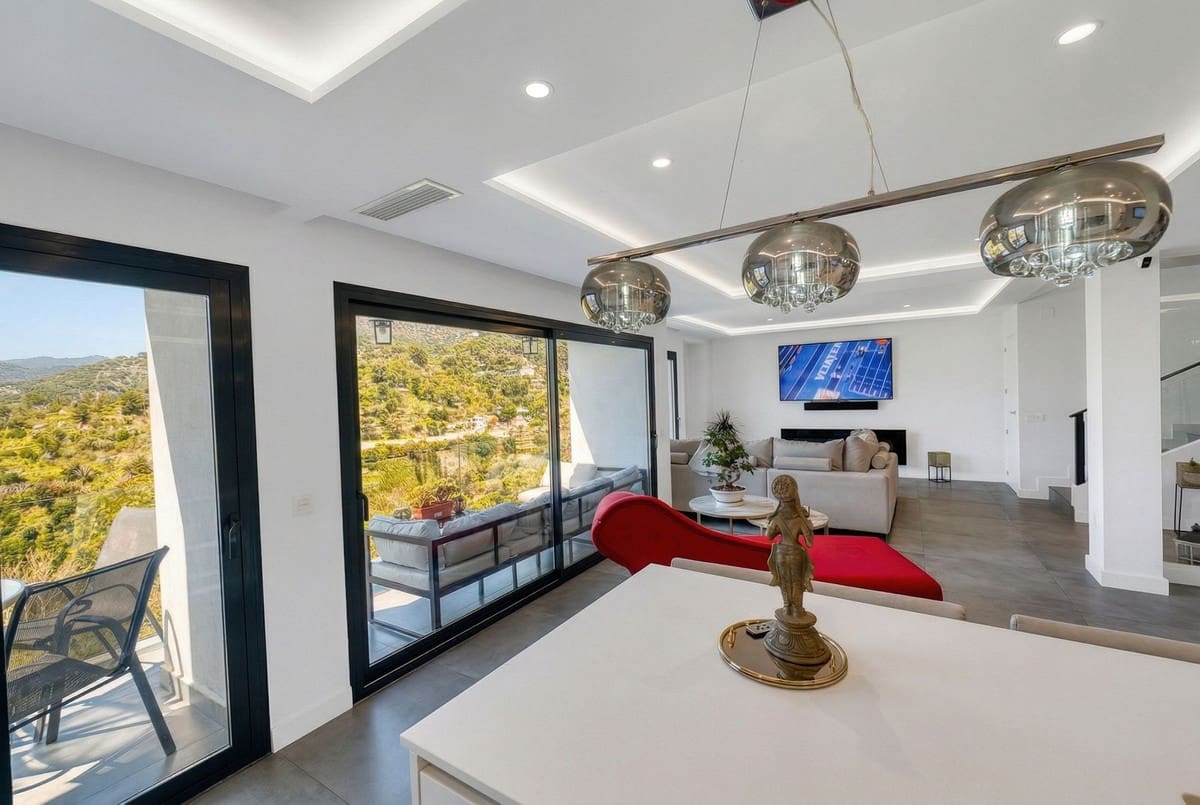 4 quarto Moradia para venda em Istan - 1 490 000 € (Ref: 9681428)