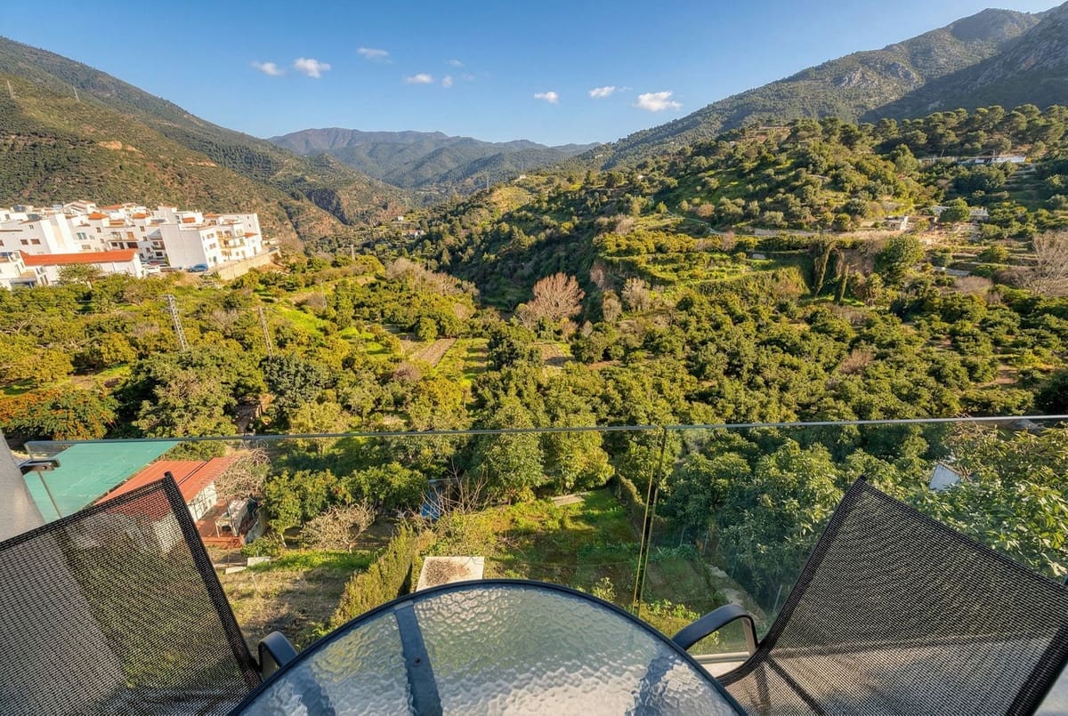 4 quarto Moradia para venda em Istan - 1 490 000 € (Ref: 9681428)