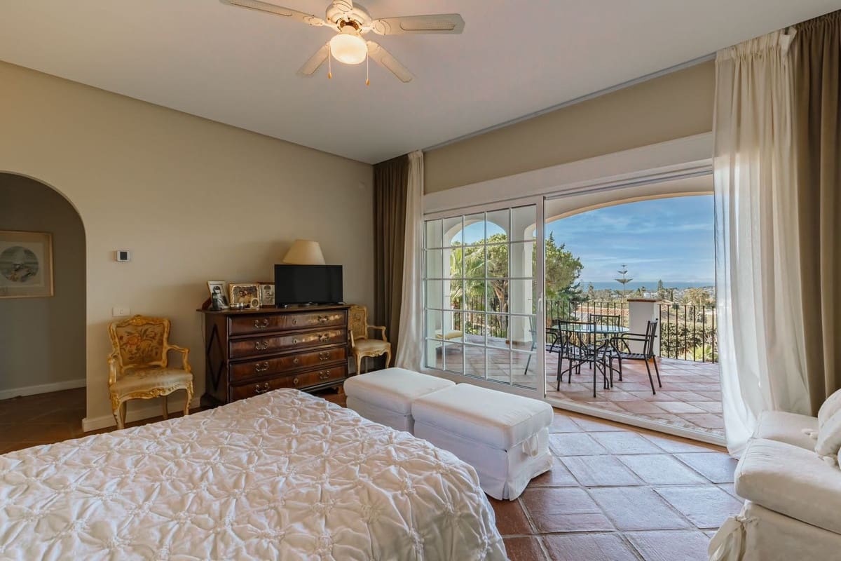 Chalet de 5 habitaciones en El Rosario en venta con piscina garaje - 3.250.000 € (Ref: 9694322)