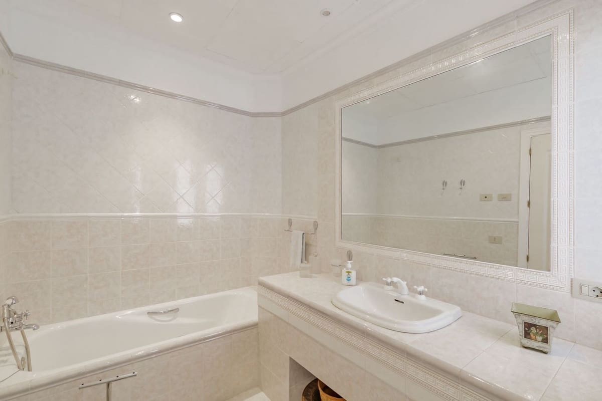 5 camera da letto Villa in vendita in El Rosario con piscina garage - 3.250.000 € (Rif: 9694322)