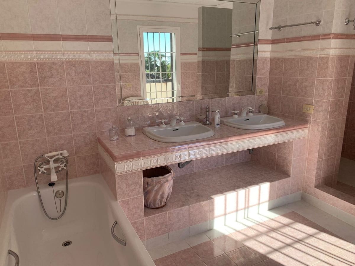 5 camera da letto Villa in vendita in El Rosario con piscina garage - 3.250.000 € (Rif: 9694322)