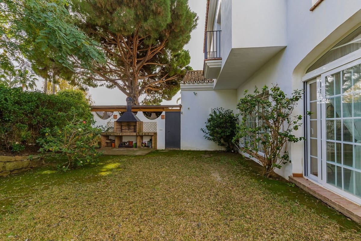 5 camera da letto Villa in vendita in El Rosario con piscina garage - 3.250.000 € (Rif: 9694322)