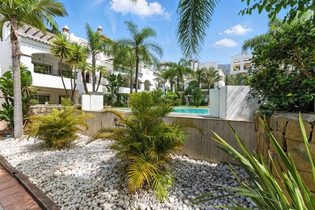 4 makuuhuone Huoneisto vuokrattavana paikassa Marbella mukana uima-altaan 
autotalli - 8 000 € (Ref: 9719398)